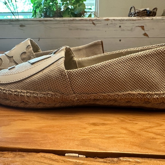 Tory Burch
Espadrille Flats - Lonnie size 6.5 - Picture 2 of 8